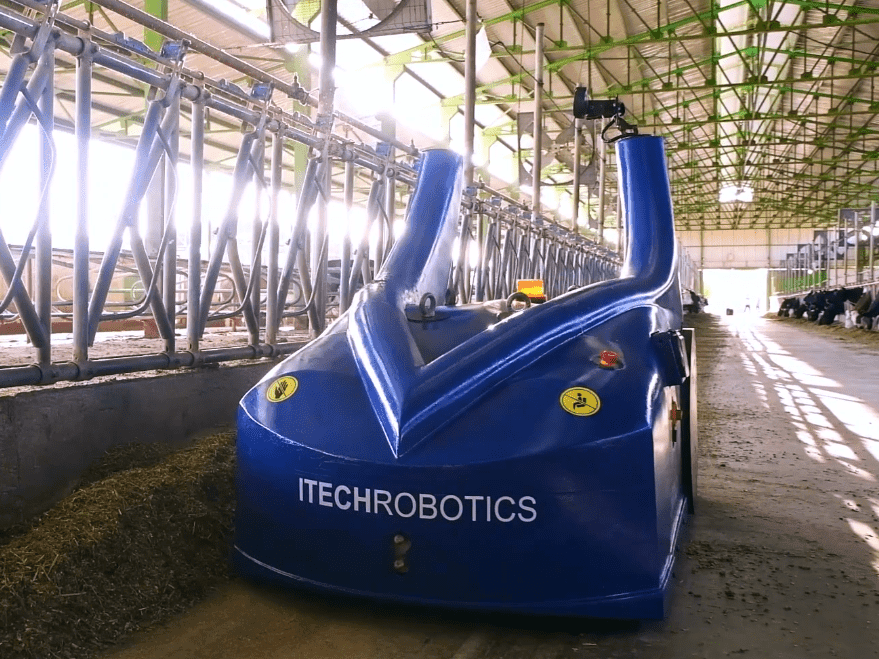 Otonom Yem İtme Robotu