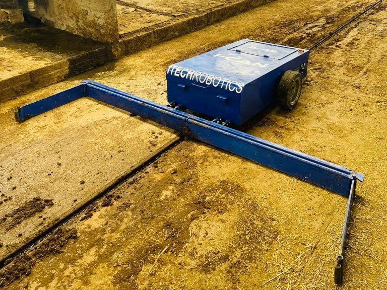 Otonom Gübre Sıyırma Robotu